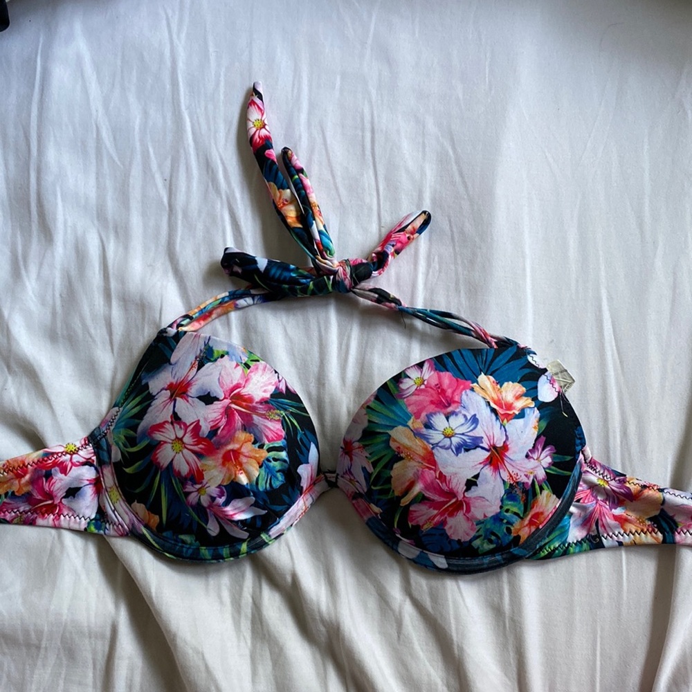 Floral bikini top